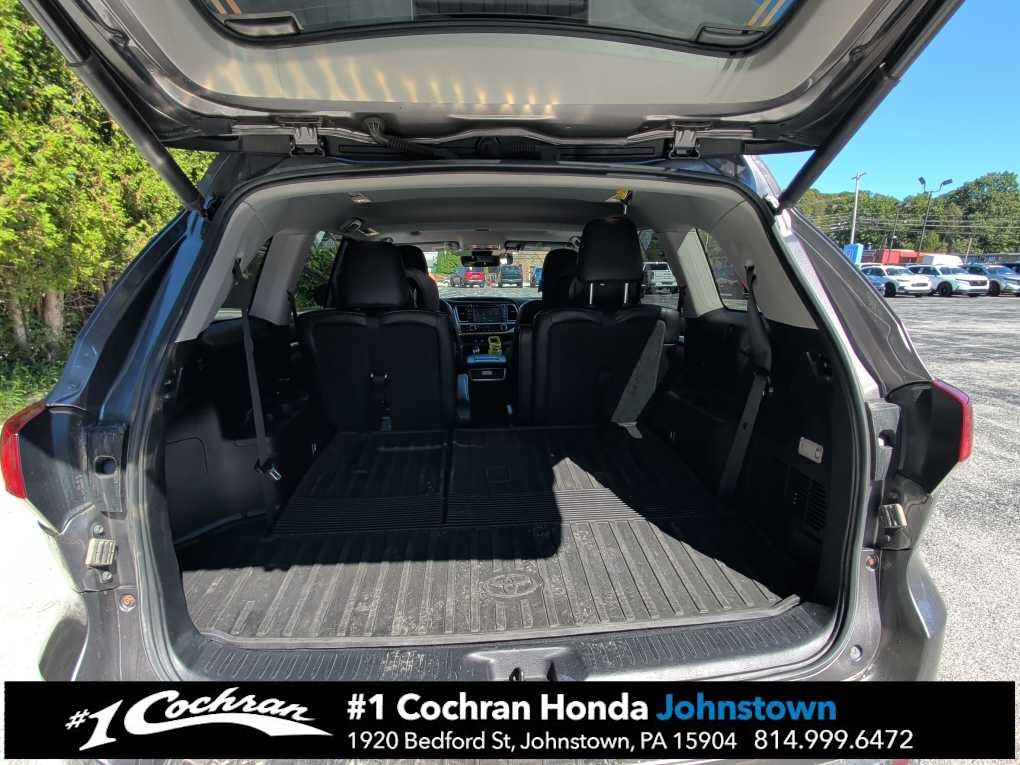 Used 2018 Predawn Gray Mica Toyota SE image 7