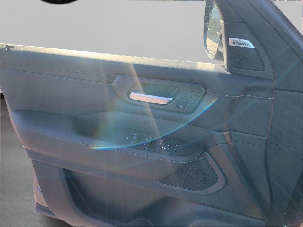 2025 Nissan Armada SL - Photo 25