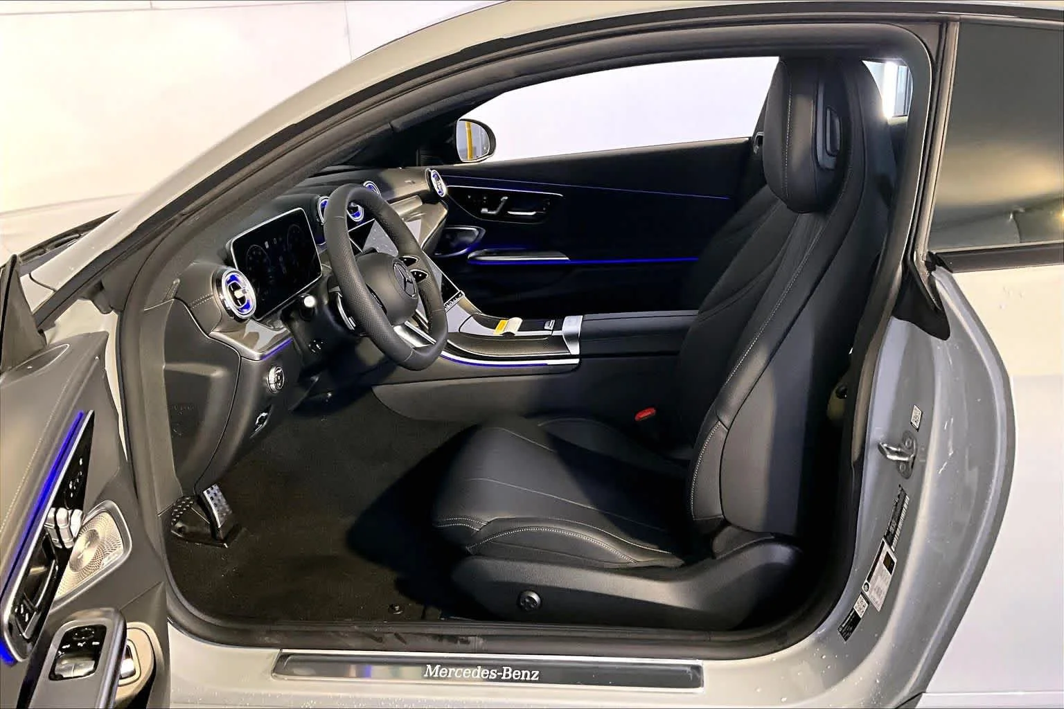 New 2026 MANUFAKTUR Alpine Grey Mercedes-Benz CLE 300 image 13