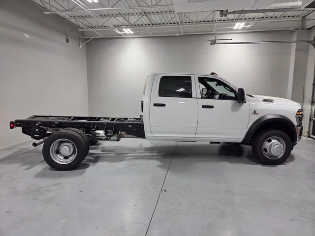New 2026 Bright White Clear-Coat Exterior Paint RAM Tradesman image 11