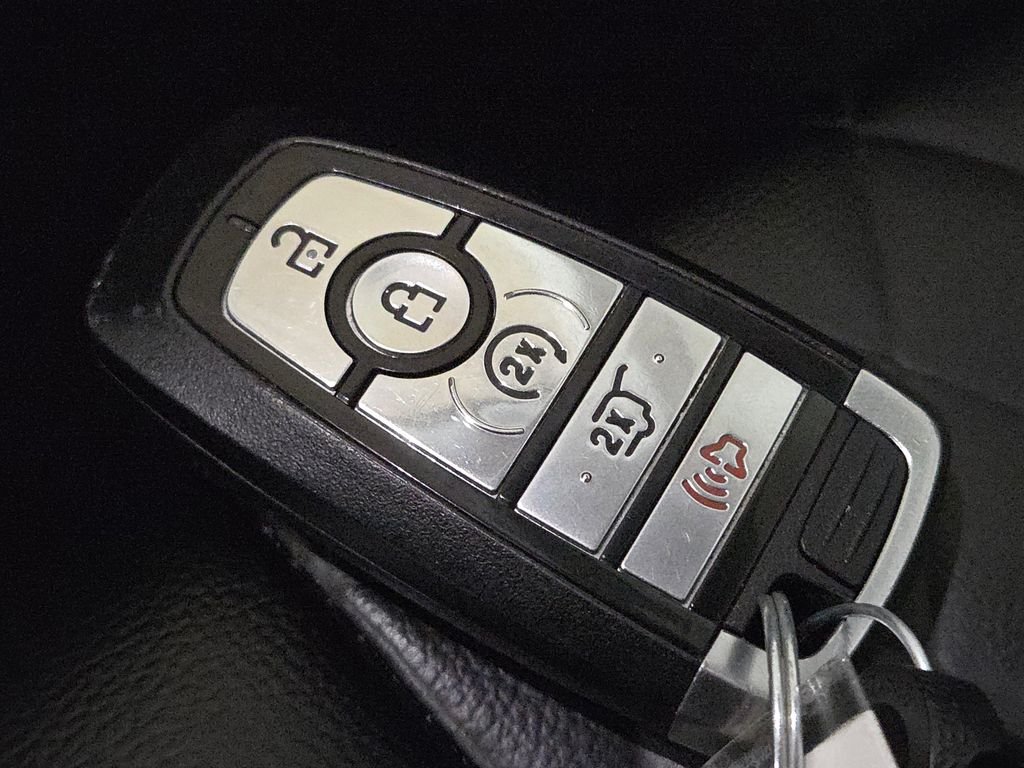 2024 Ford Edge Titanium - Photo 36