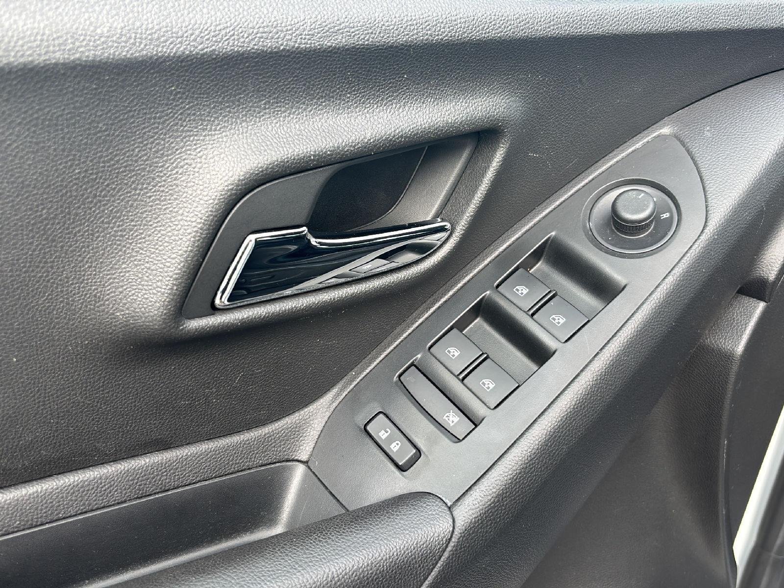 Used 2019 Summit White Chevrolet LT image 14
