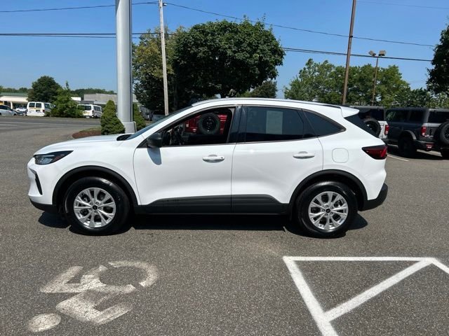 Used 2025 White Ford Active image 4