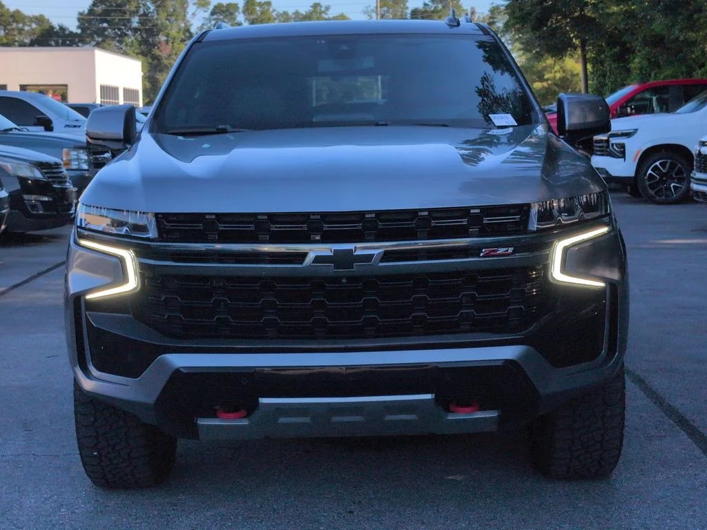 Used 2022 Gray Chevrolet Z71 image 12