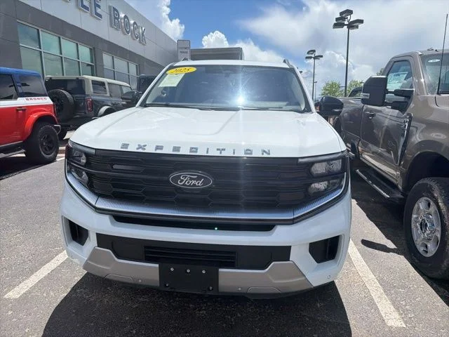 Used 2025 White Ford Platinum image 2