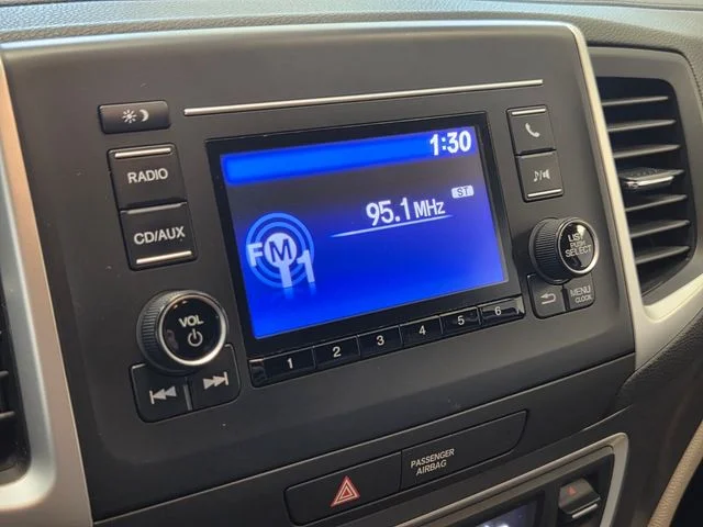 Used 2017 Red Honda RTL image 18