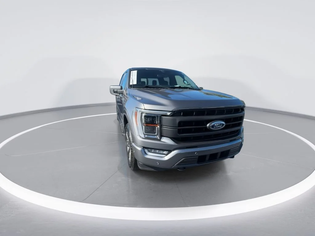 Used 2023 Gray Ford Lariat image 2