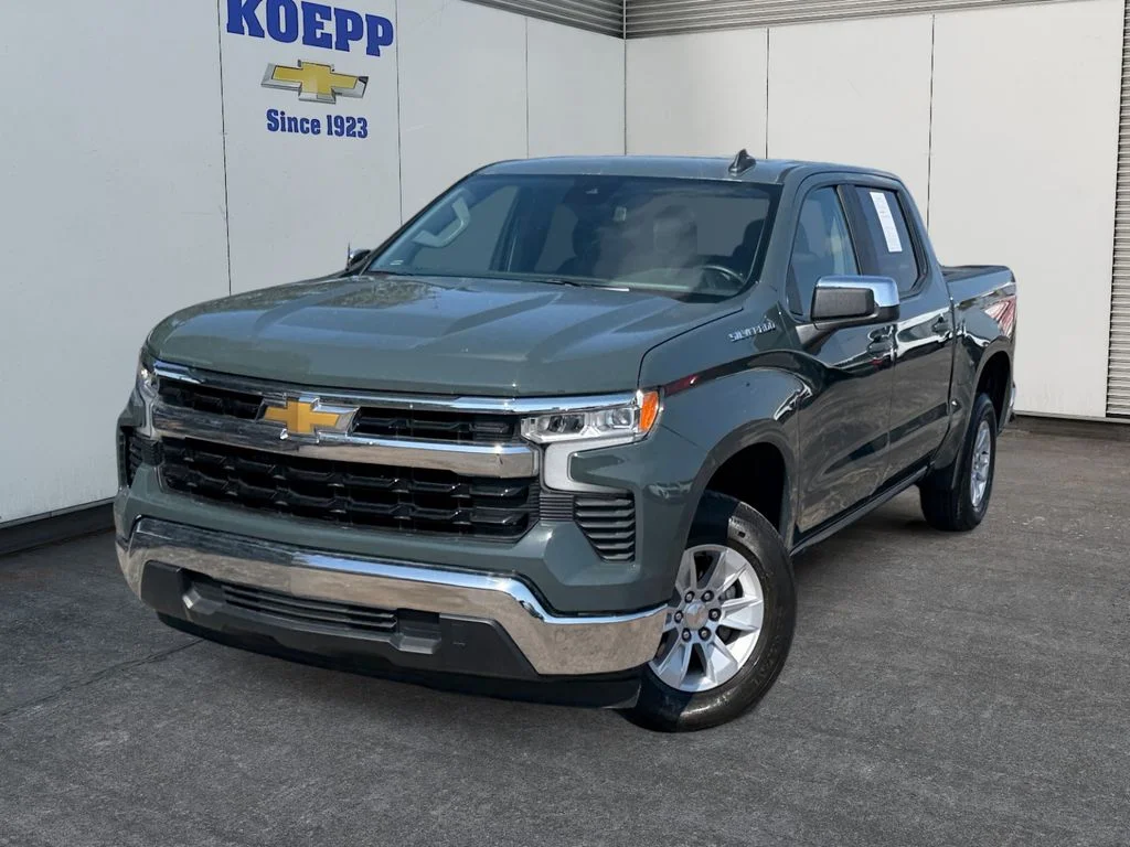 Used 2025 Cypress Gray Chevrolet LT image 1