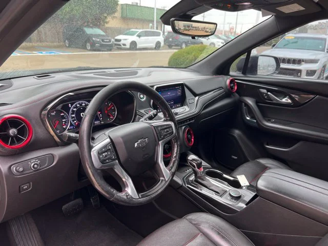 Used 2019 Gray Chevrolet RS image 9