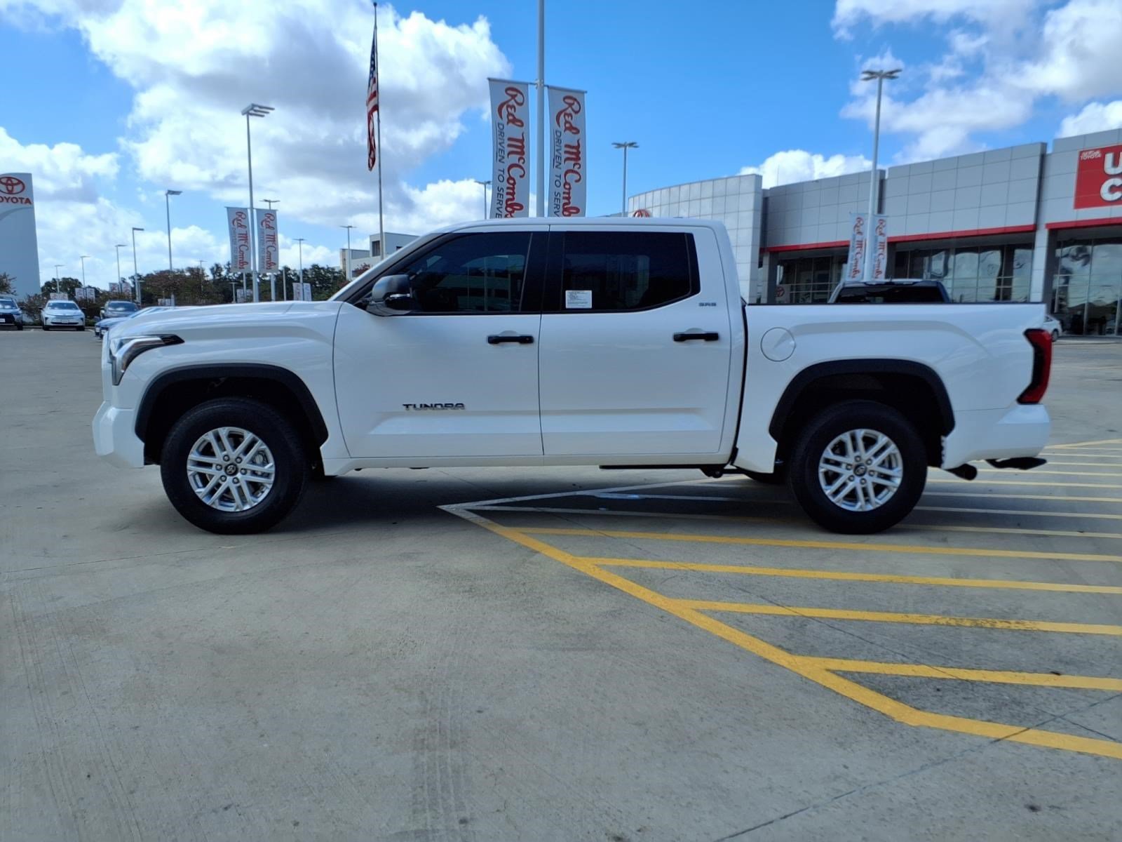 New 2026 Ice Cap Toyota SR5 image 8