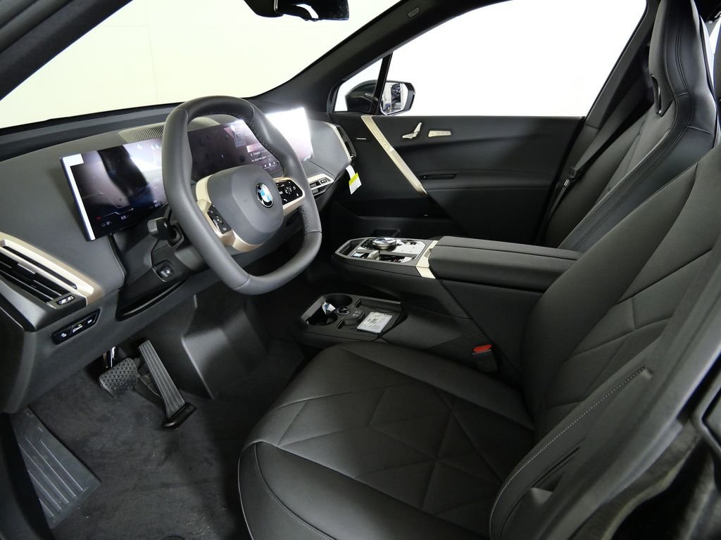 2026 BMW iX 60 - Photo 33