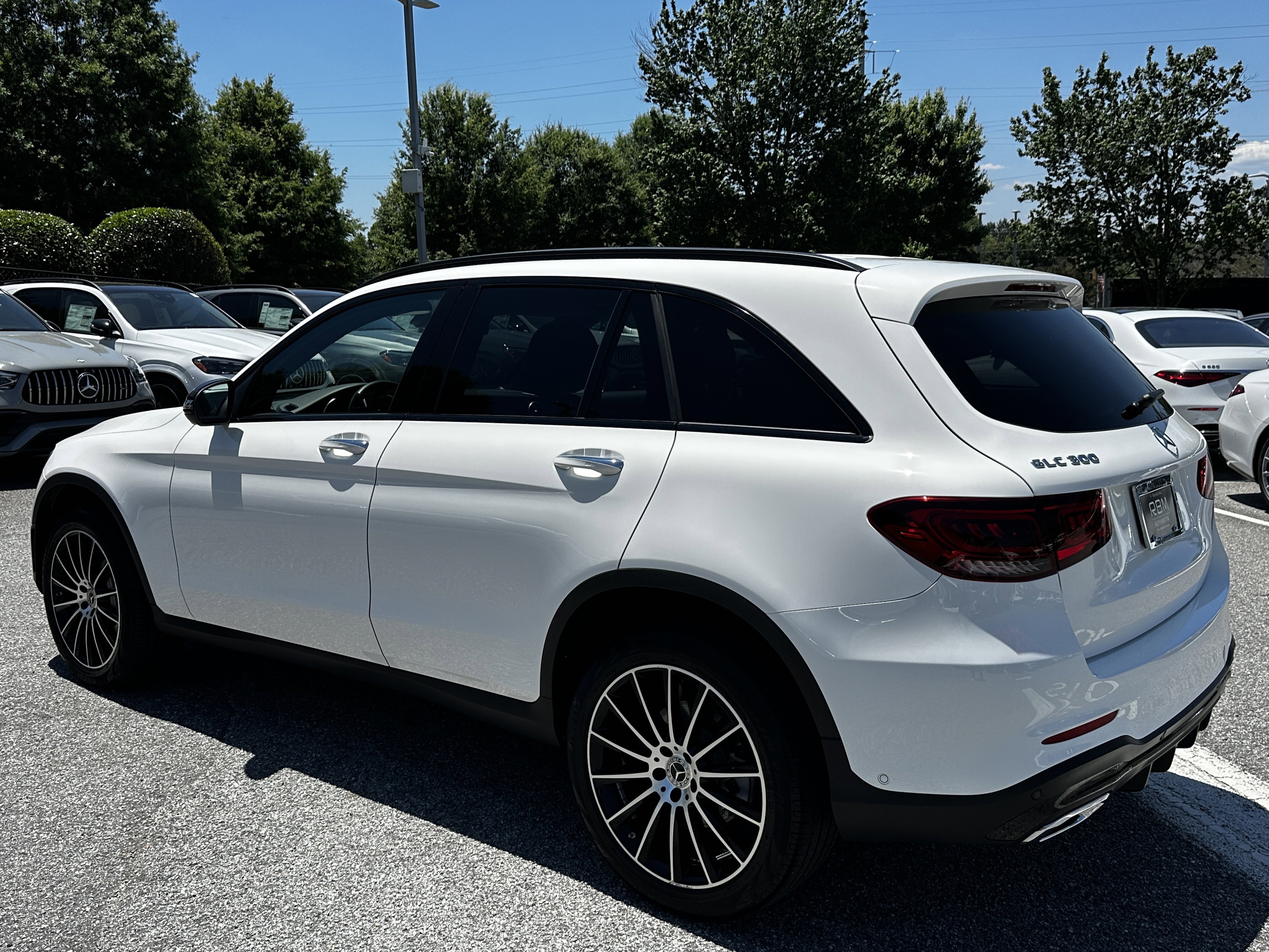 Certified Used 2022 White Mercedes-Benz GLC 300 image 6