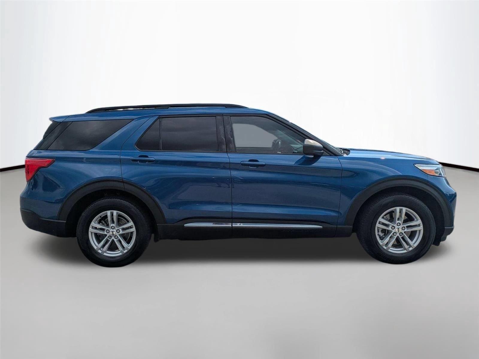 Used 2022 Atlas Blue Metallic Ford XLT image 4