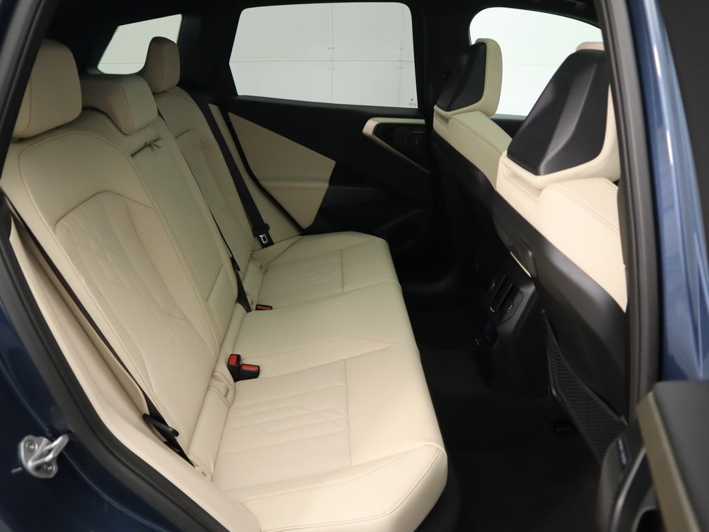 2025 BMW X3 30 - Photo 24