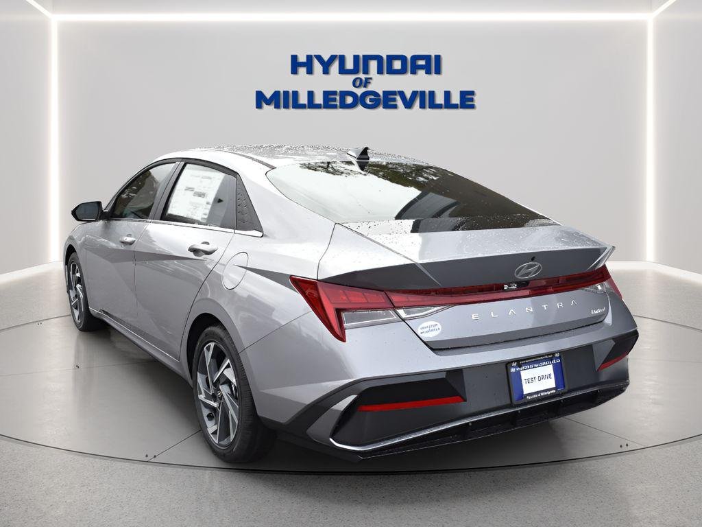 New 2026 Fluid Metal Hyundai Limited image 3
