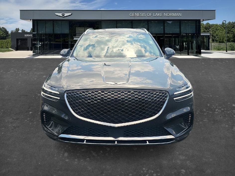 Used 2024 Makalu Gray Genesis 2.5T Select image 2