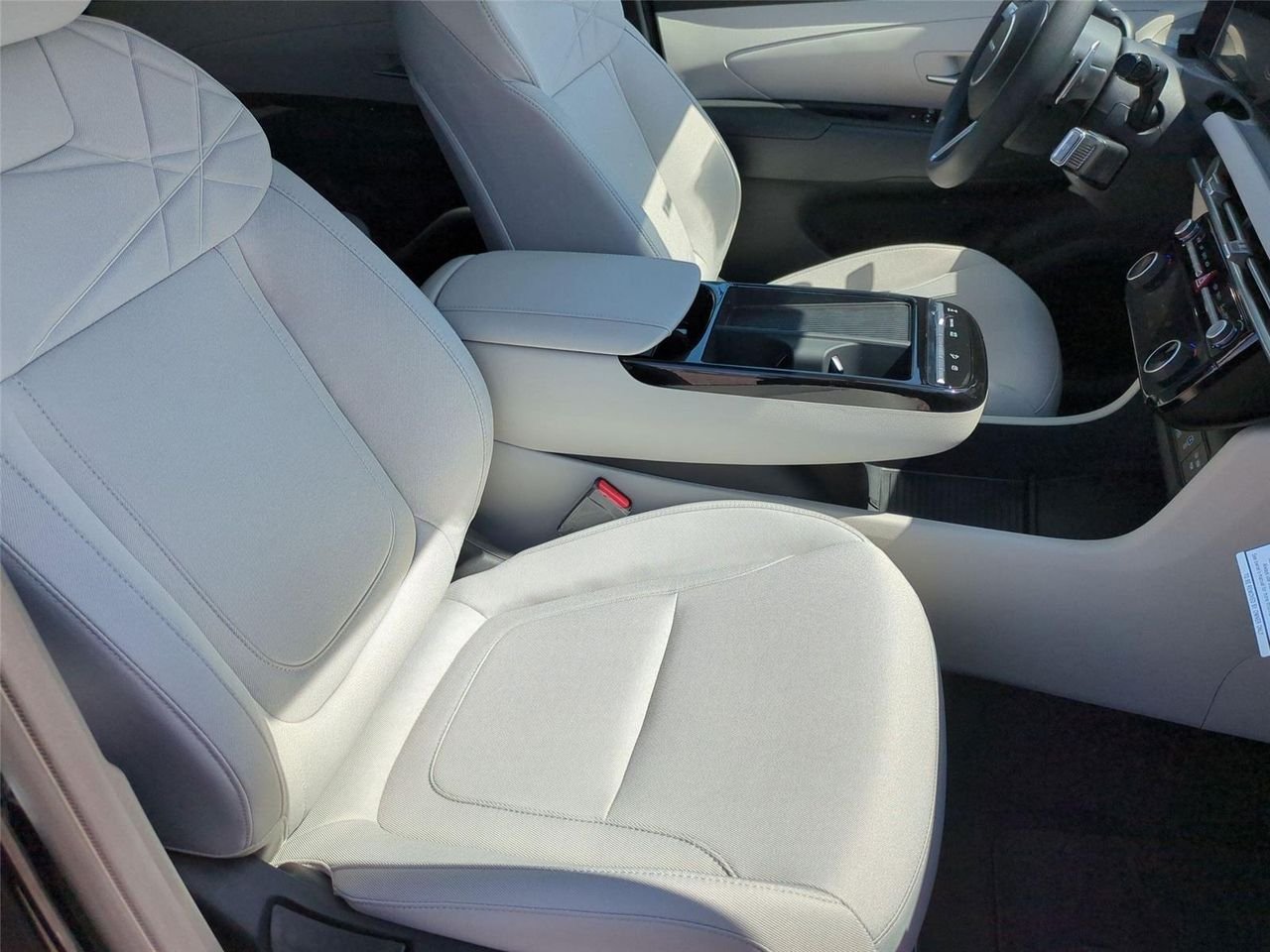 New 2026 Ash Black Hyundai SEL AWD image 32