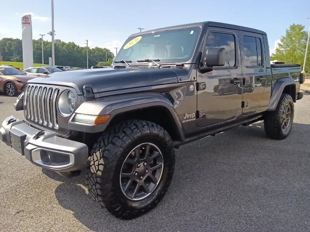 Used 2021 Gray Jeep Overland image 7
