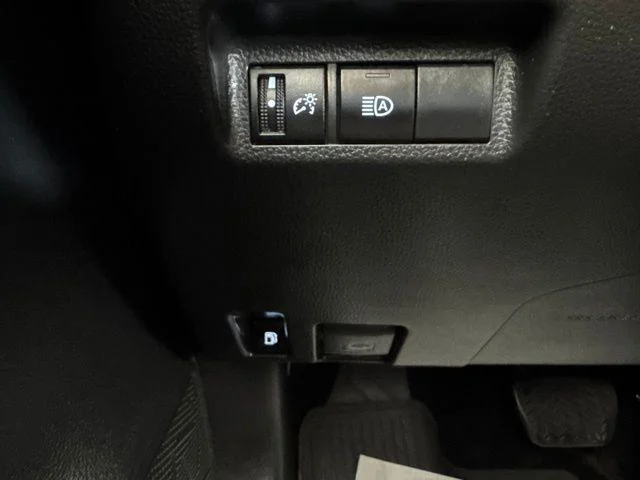 Certified Used 2024 MAGNETIC GRAY MET. Toyota  image 20