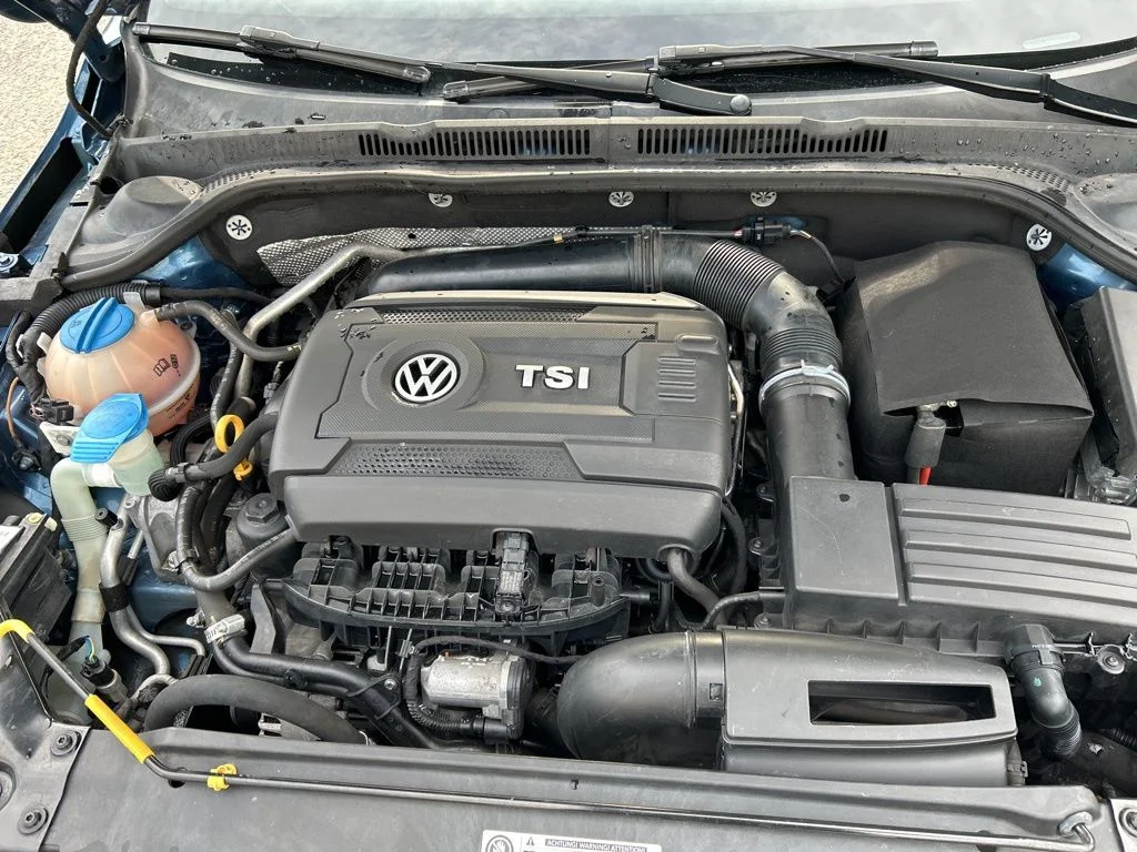 Used 2016 Blue Volkswagen 1.8T SEL image 27