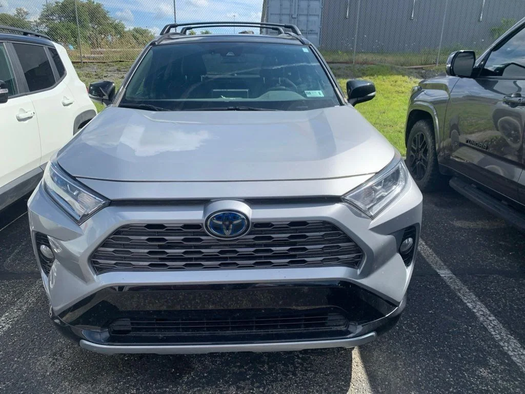 Used 2019 Silver Toyota XSE image 6