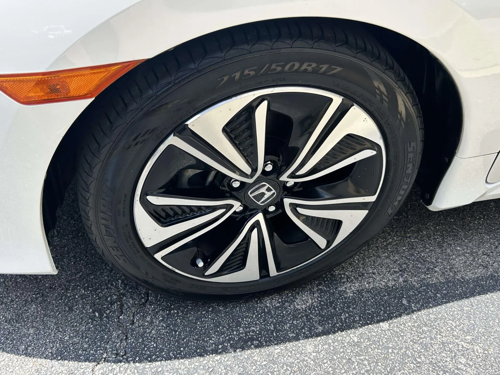 Certified Used 2016 White Honda 4dr CVT EX-T image 5
