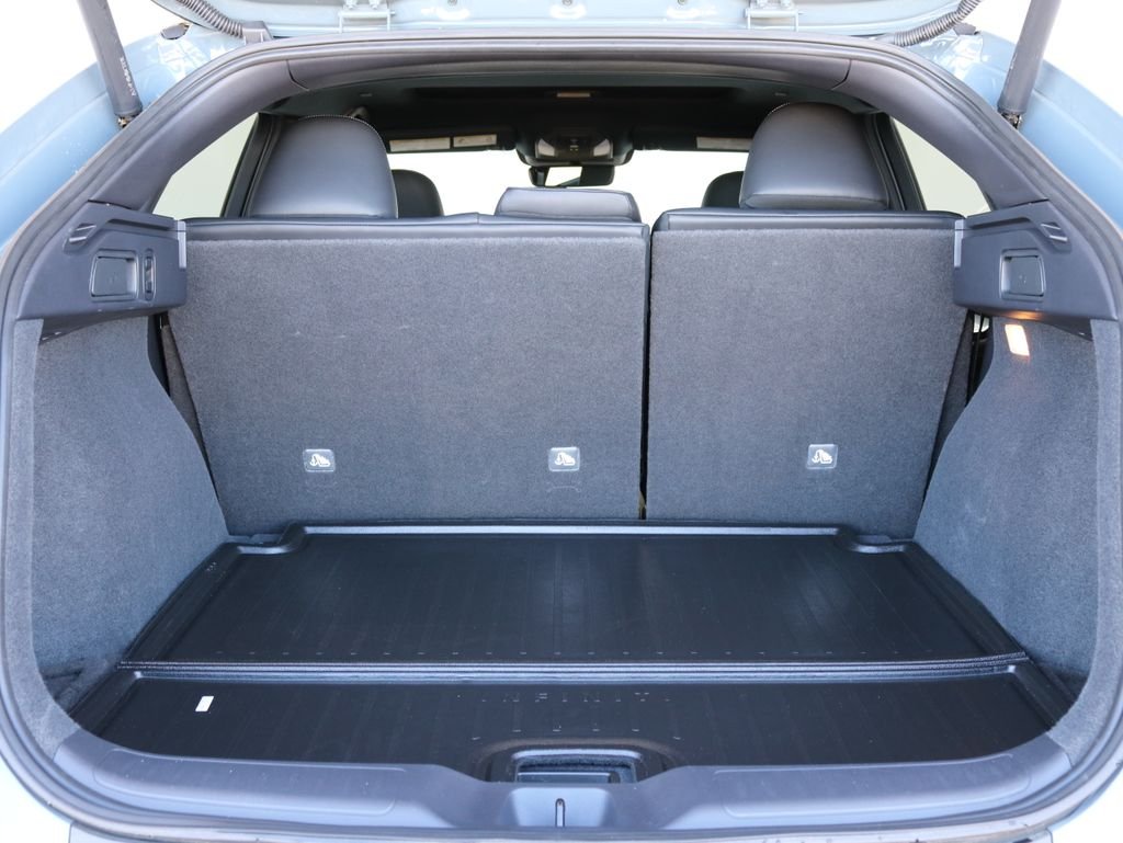 Certified Used 2025 Gray INFINITI LUXE image 22