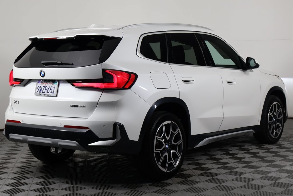 Certified Used 2026 Mineral White Metallic BMW xDrive28i image 4