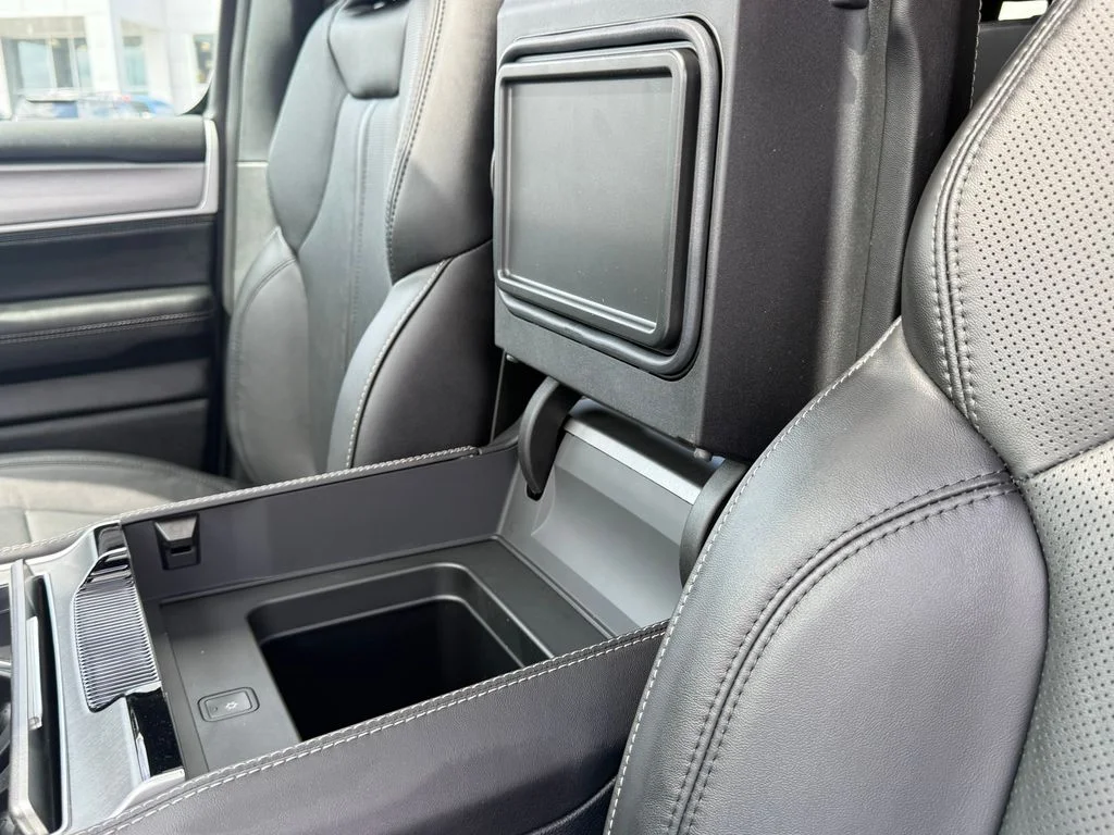 New 2026 Bright White Clearcoat Jeep Upland image 20