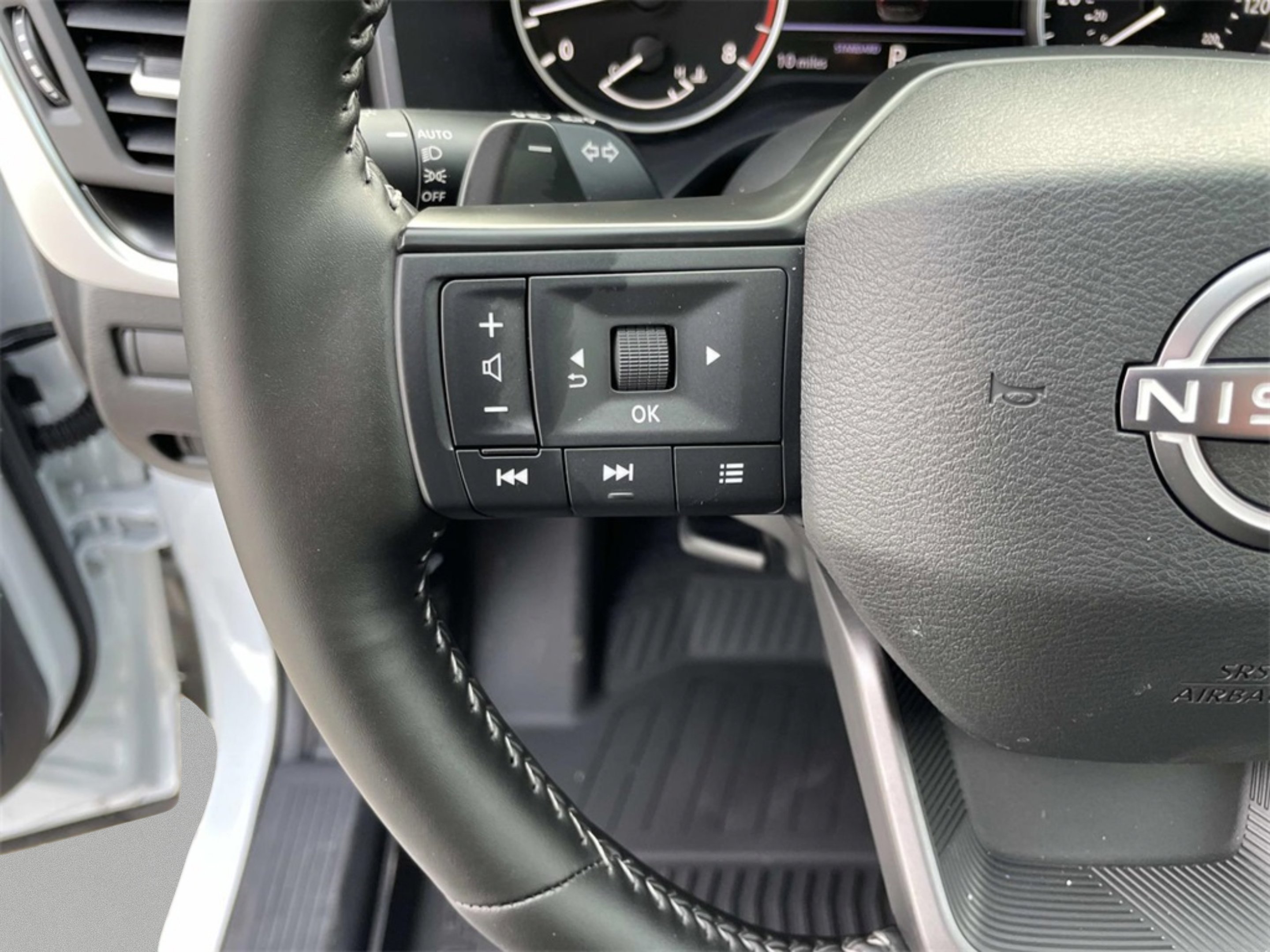 2026 Nissan Rogue SV - Photo 25