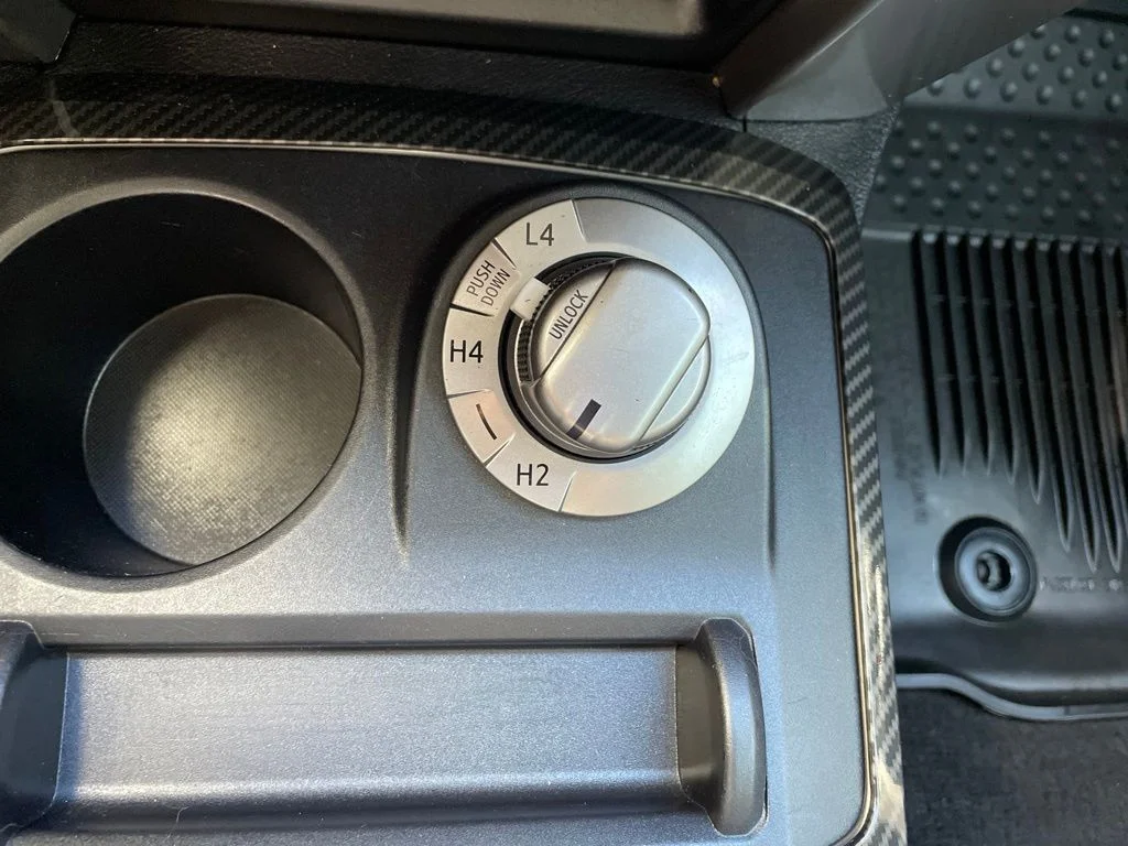 Used 2017 Blue Toyota SR5 image 16