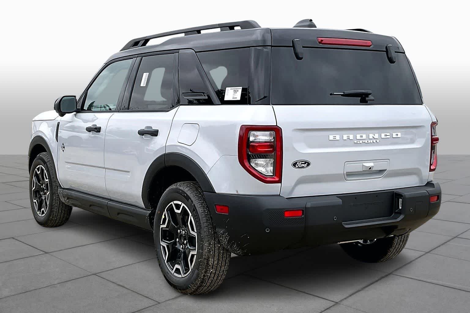 New 2026 Space White Metallic Ford Outer Banks® image 9