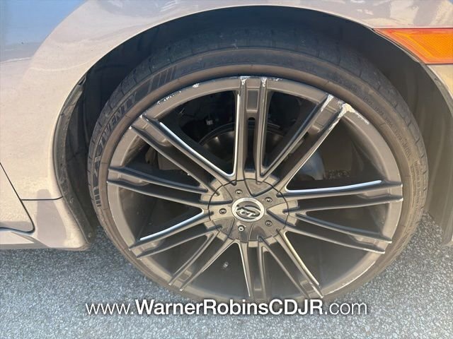 Used 2019 Gray Honda LX image 7