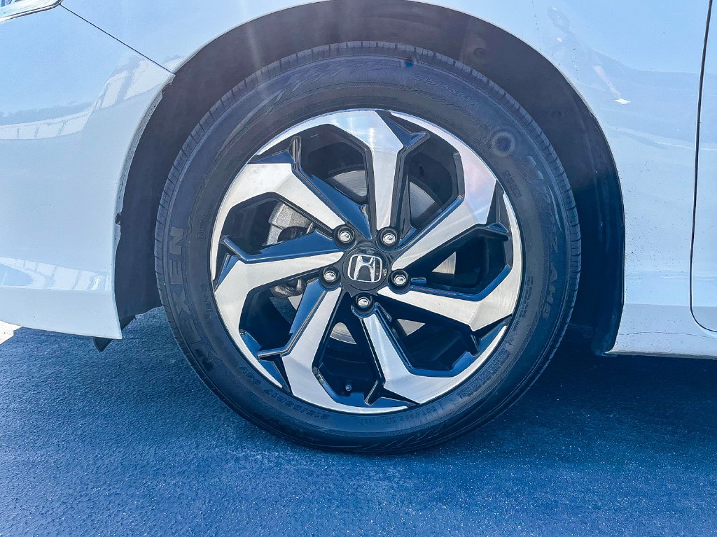 Used 2016 White Honda EX-L image 11