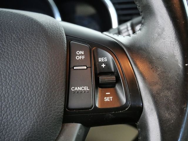Used 2013 Red Kia EX image 24
