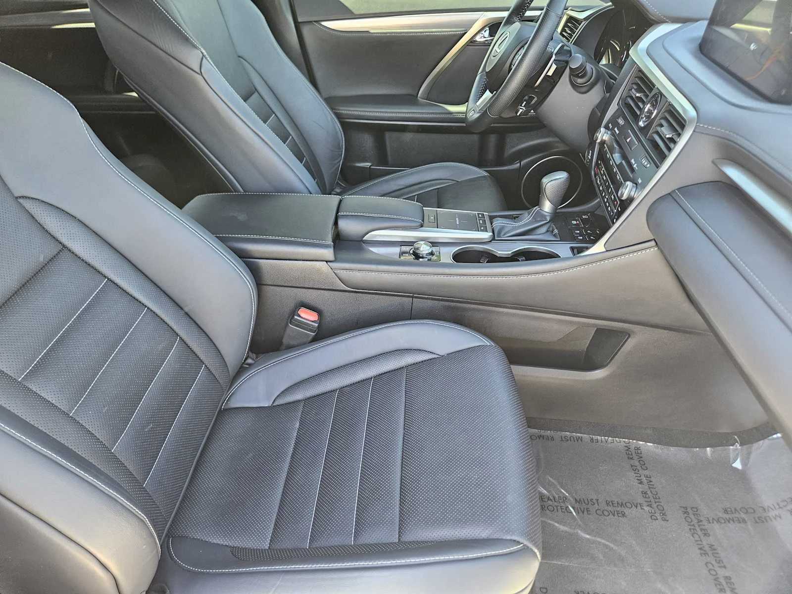 Certified Used 2022 ULTRA WHITE Lexus F SPORT Handling image 9