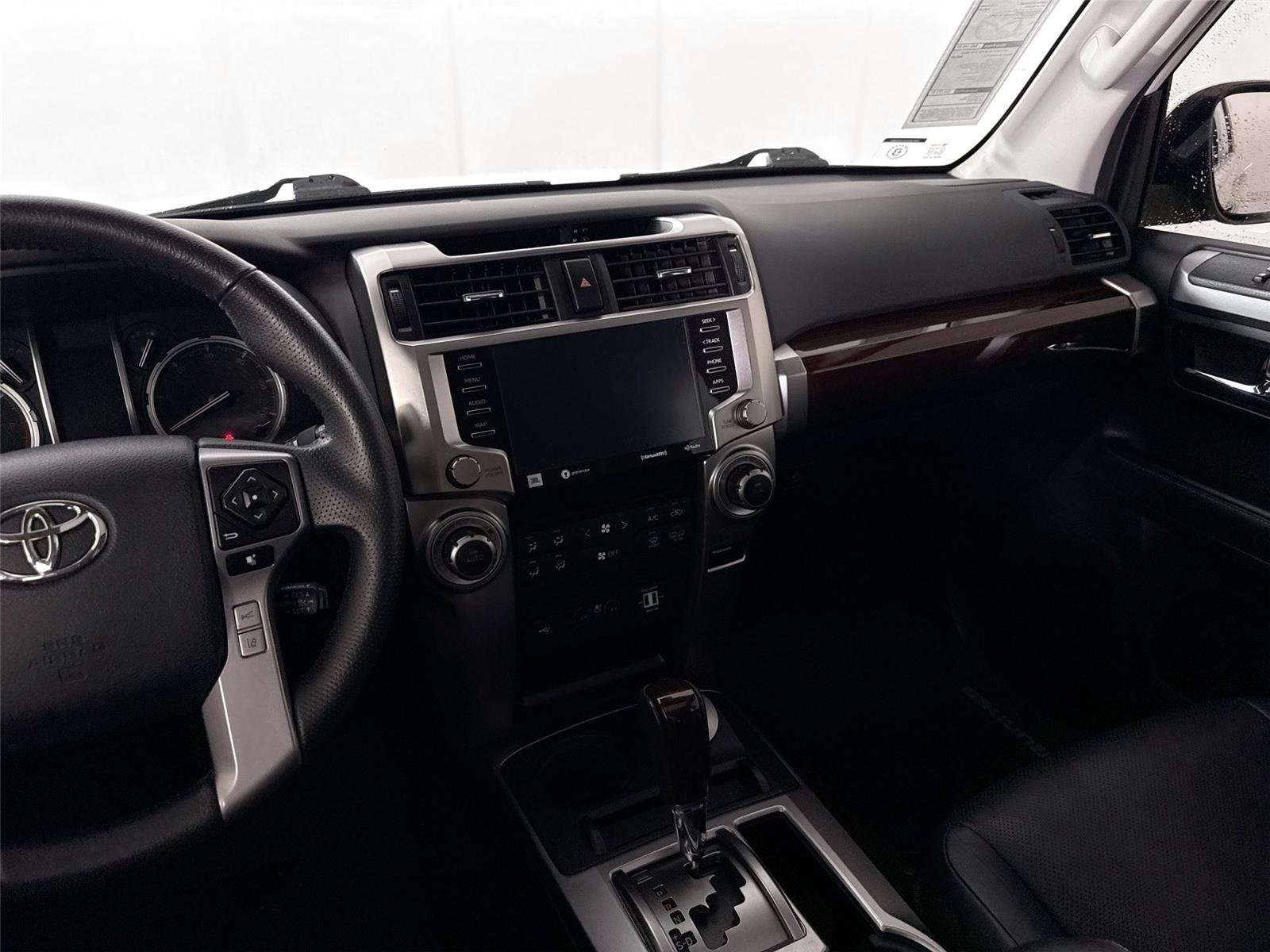 Used 2020 Blizzard Pearl Toyota Limited image 33