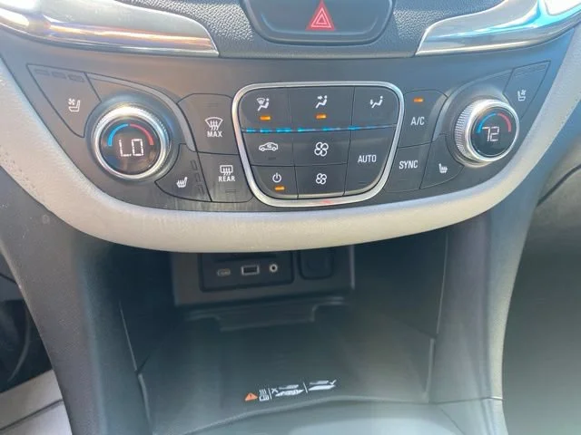 Used 2019 SILVER ICE METALLIC Chevrolet Premier image 28