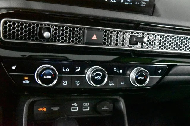 Used 2023  Honda Touring image 23