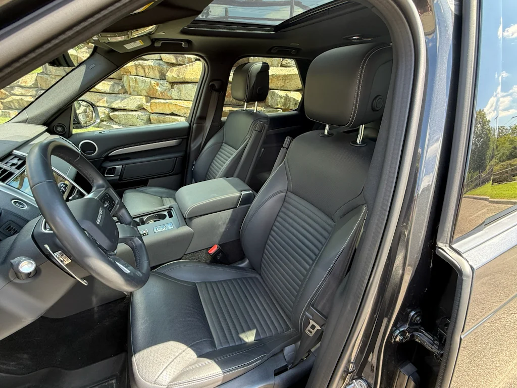 Used 2024 Eiger Grey Metallic Land Rover Dynamic SE image 8