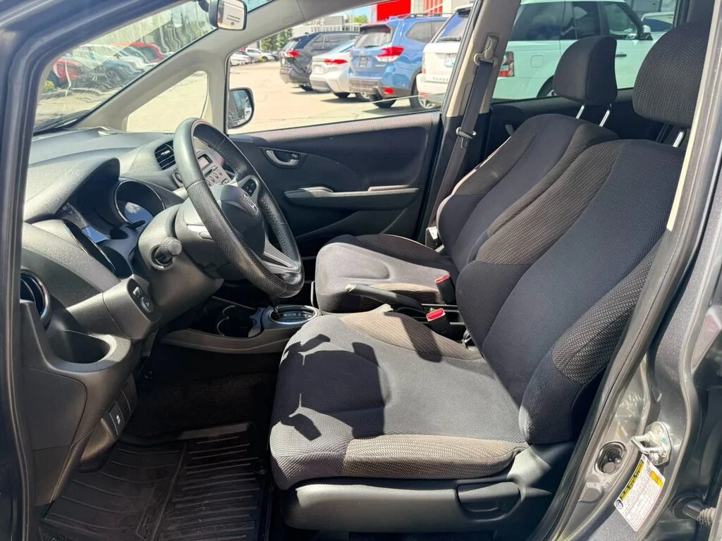 Used 2014  Honda DX-A 5AT Dilawri Certified   Local BC   Great Cond image 14
