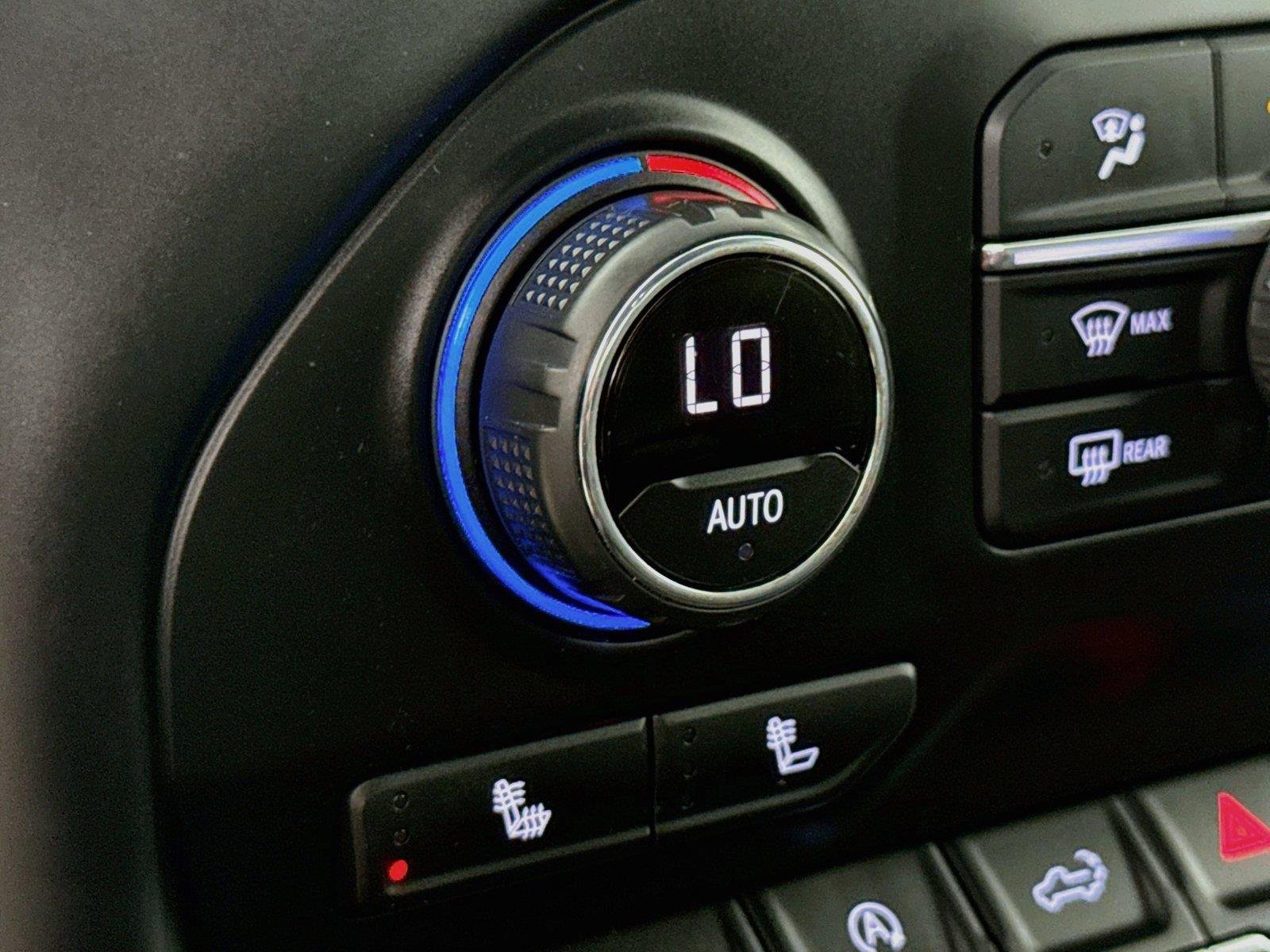 Used 2020 SUMMIT WHITE Chevrolet LT image 20