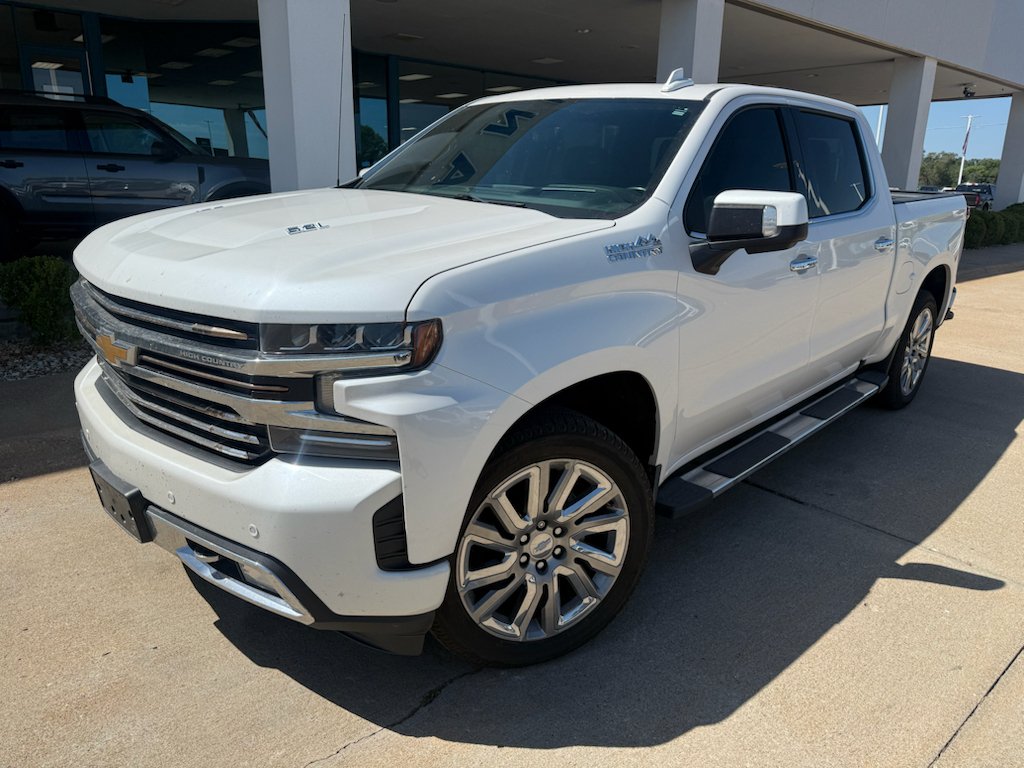 Used 2019 Iridescent Pearl Tricoat Chevrolet High Country image 8