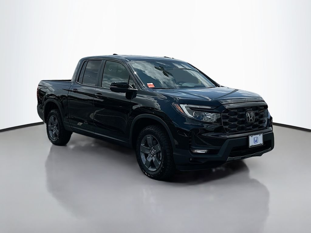 Certified Used 2025 Crystal Black Pearl Honda AWD TRAILSPORT image 3
