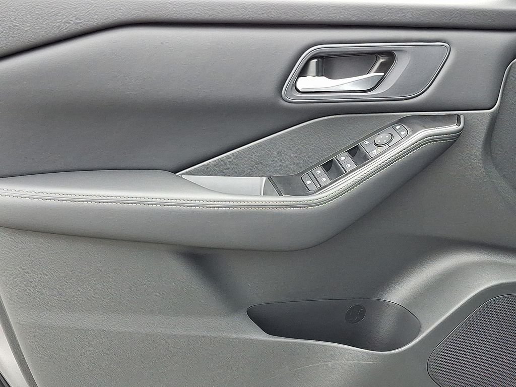 New 2026 Gray Nissan SV image 8