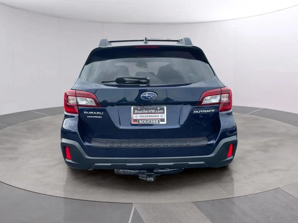 Used 2018 Dark Blue Pearl Subaru 2.5i Premium image 4