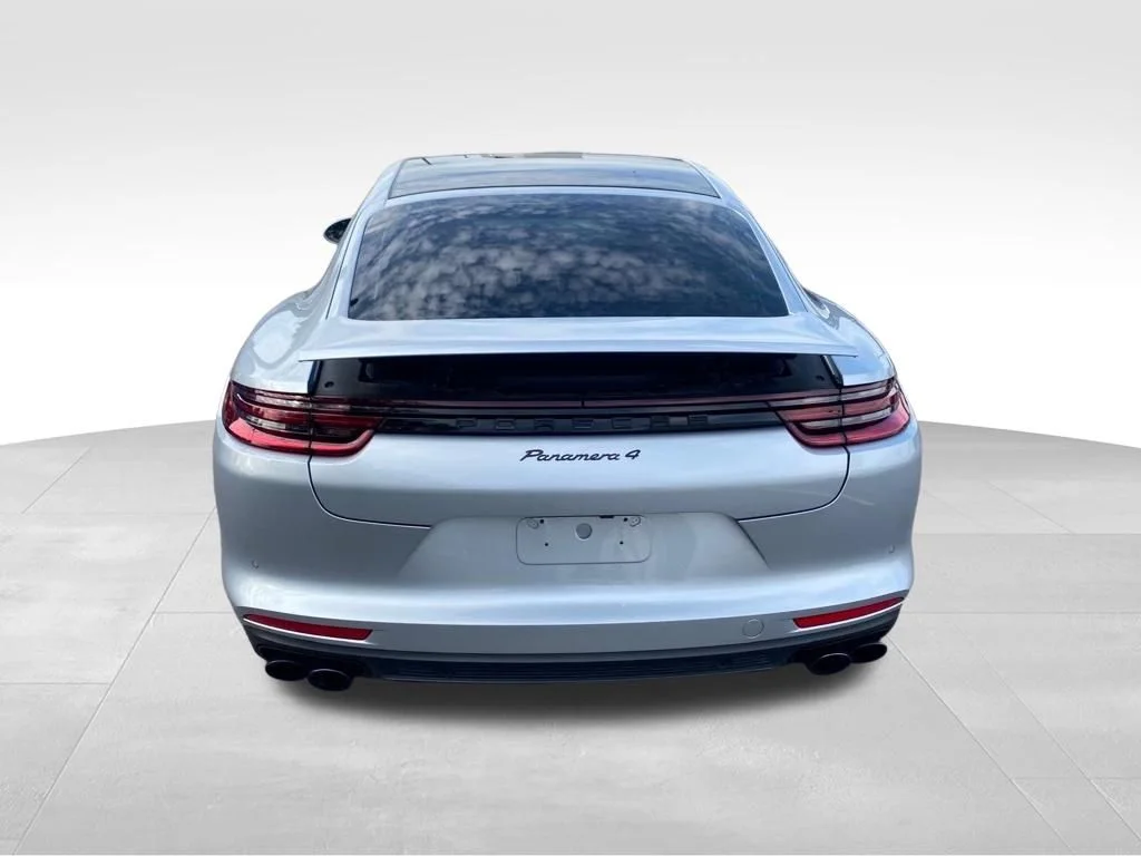 Used 2018 Silver Porsche 4 image 7