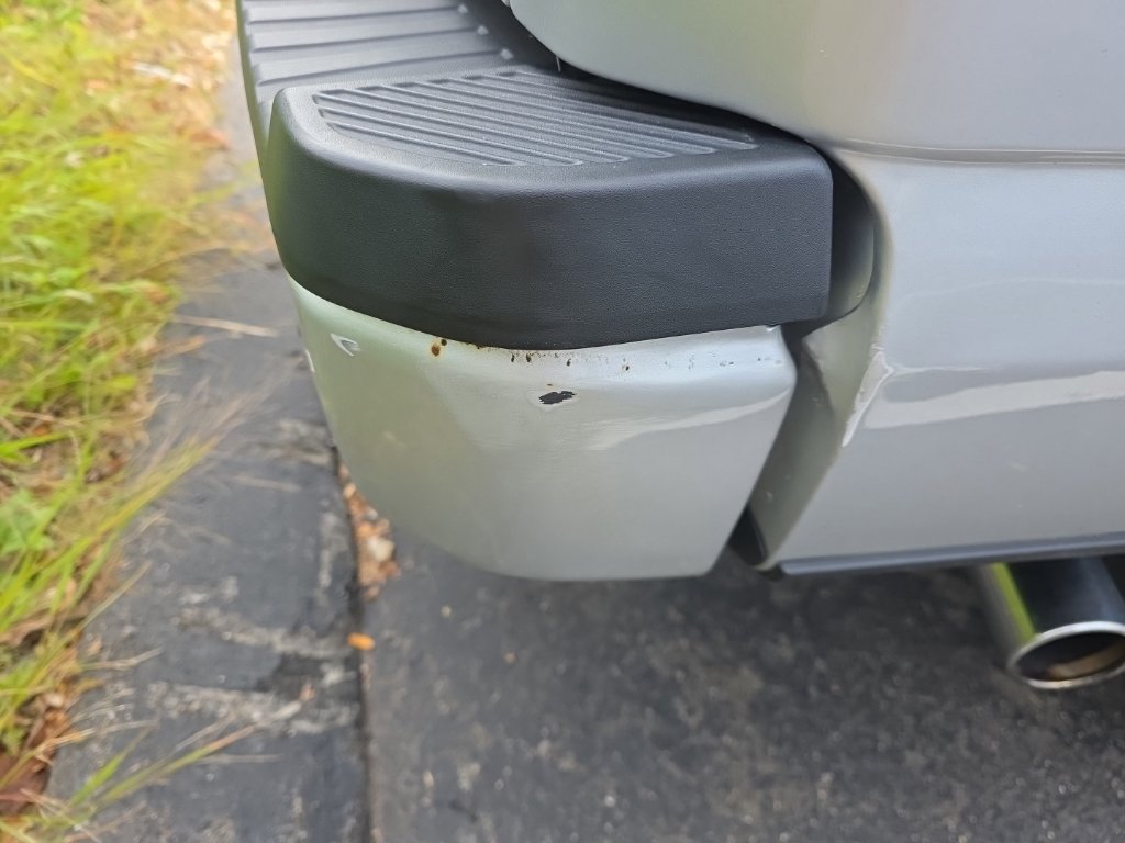 Used 2017 Silver Ford XLT image 5