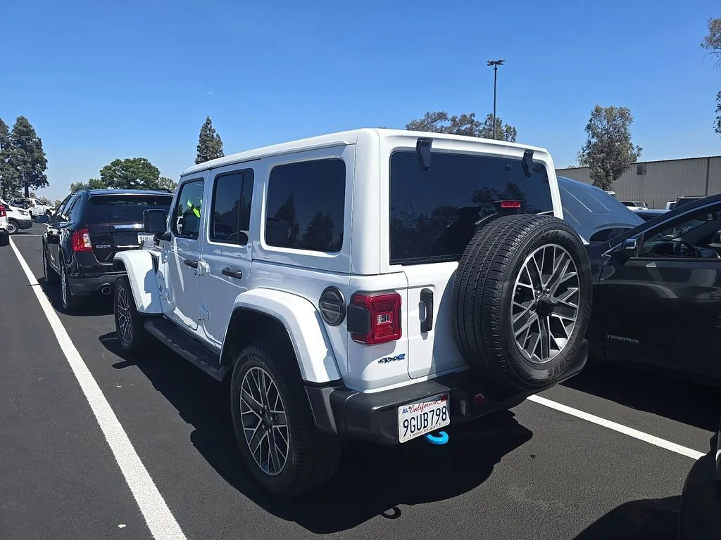 Used 2023 White Jeep Sahara 4xe image 3