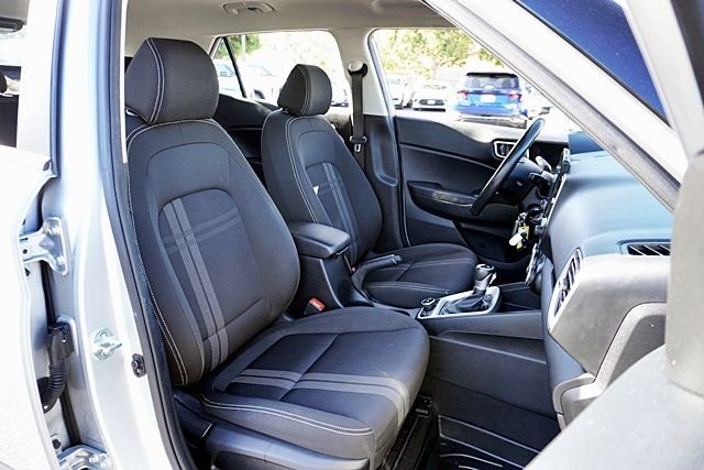 Used 2021 Silver Hyundai SEL image 11